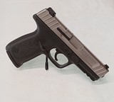 SMITH & WESSON SD40 VE .40 S&W - 1 of 3