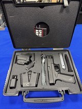 SPRINGFIELD ARMORY XD(M) 4.5" .40 S&W - 2 of 3