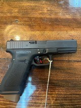 GLOCK 17 Gen 3 9MM LUGER (9x19 PARA) - 2 of 2