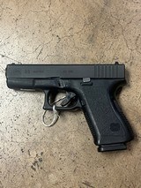 GLOCK 23 Gen 2 .40 S&W - 2 of 3