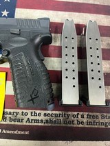SPRINGFIELD ARMORY XD(M) 4.5" .40 S&W - 3 of 3