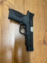 SMITH & WESSON M&P9L PERFORMANCE CENTER 9MM LUGER (9x19 PARA) - 2 of 3