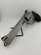 TAURUS TRACKER 627 .357 MAG - 1 of 3
