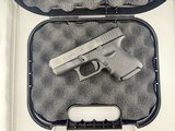 GLOCK G27 GEN 3 .40 S&W - 2 of 3