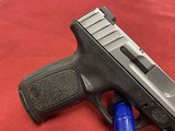 SMITH & WESSON SD40 VE 40 SW .40 S&W - 2 of 3