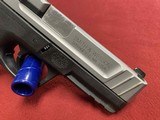 SMITH & WESSON SD40 VE 40 SW .40 S&W - 3 of 3