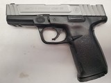 SMITH & WESSON SD40 VE .40 S&W - 2 of 3