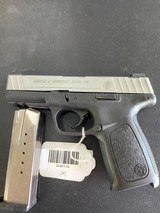 SMITH & WESSON SD40 VE .40 S&W