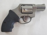 CHARTER ARMS Undercover
.38 SPL - 3 of 3