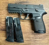 SIG SAUER P250 COMPACT .40 S&W