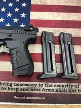 WALTHER P22 Stainless .22 LR - 3 of 3