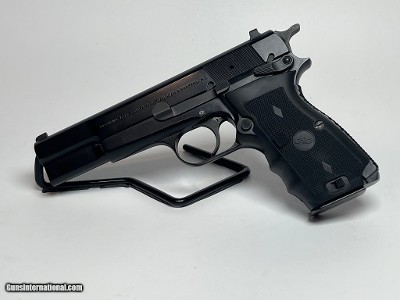 BROWNING HI POWER 9MM LUGER (9x19 PARA)