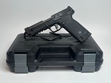 SMITH & WESSON M&P22 MAGNUM .22 WMR - 1 of 3