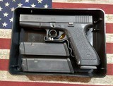 GLOCK 17 gen 2 9MM LUGER (9x19 PARA) - 1 of 2
