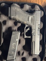 GLOCK 17 Gen 3 9MM LUGER (9x19 PARA) - 1 of 3