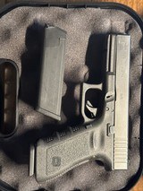 GLOCK 17 Gen 3 9MM LUGER (9x19 PARA) - 2 of 3