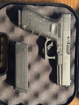 GLOCK 17 Gen 3 9MM LUGER (9x19 PARA) - 1 of 3