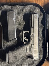 GLOCK 17 Gen 3 9MM LUGER (9x19 PARA) - 2 of 3