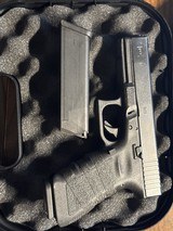 GLOCK 17 Gen 3 9MM LUGER (9x19 PARA) - 2 of 3