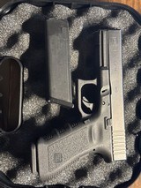 GLOCK 17 Gen 3 9MM LUGER (9x19 PARA) - 2 of 3
