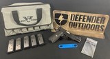 WILSON COMBAT 1911 CQB .45 ACP - 1 of 3