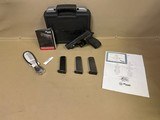 SIG SAUER P226
MK25 9MM LUGER (9x19 PARA) - 1 of 3