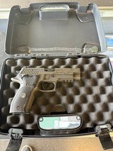 SIG SAUER P226 LEGION 9MM LUGER (9X19 PARA) - 3 of 3
