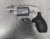 SMITH & WESSON 638-3 .38 SPL +P - 1 of 2