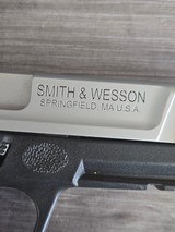 SMITH & WESSON SD40 VE .40 CALIBER - 3 of 3