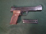 SMITH & WESSON MODEL 41 .22 LR - 2 of 3