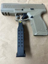 TAURUS GX4 CARRY 9MM LUGER (9x19 PARA) - 2 of 3
