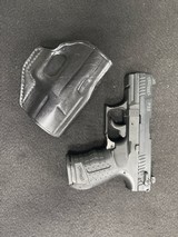 WALTHER P22 .22LR/.22MAG - 2 of 3