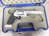 SMITH & WESSON 460 XVR .460 S&W MAGNUM - 2 of 3