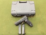 SIG SAUER P320 9MM LUGER (9x19 PARA) - 1 of 2