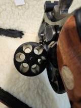 SMITH & WESSON MODEL 19 .357 MAG - 3 of 3