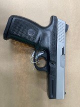 SMITH & WESSON SW40VE .40 S&W - 2 of 3
