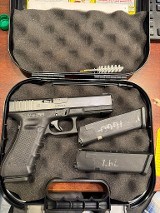GLOCKG22 GEN 4 .40 S&W - 1 of 3