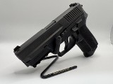 SIG SAUER SP2022 .40 S&W - 1 of 3