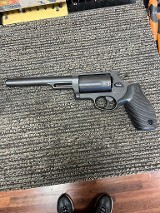 TAURUS JUDGE .45 LC/.410 GA - 2 of 3