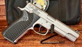 SMITH & WESSON S&W Model 4506-1 with "Training Day" LAPD Badge.45 ACP - 2 of 3