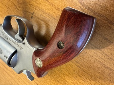 SMITH & WESSON 60 LS LADYSMITH .38 SPL - Image 3 of 3