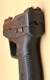 TAURUS 709 SLIM 9MM LUGER (9x19 PARA) - Image 3 of 3