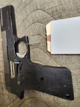 SMITH & WESSON 422 22 Long Rifle (22LR) - 1 of 2