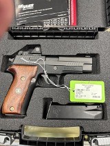 SIG SAUER P226 9MM LUGER (9x19 PARA) - 1 of 1