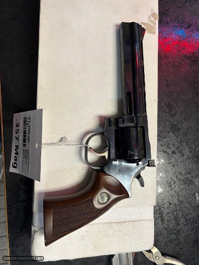 SMITH & WESSON 15-2 .357 MAG