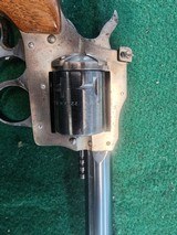 H&R 686 .22 LR - 2 of 3
