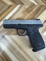SMITH & WESSON SD9 VE 9MM LUGER (9x19 PARA) - 2 of 3