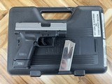 SPRINGFIELD ARMORY XD-40 SUB COMPACT .40 S&W - 1 of 3
