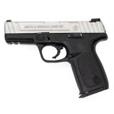 SMITH & WESSON SD40 VE .40 S&W - 1 of 3