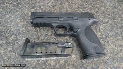SMITH & WESSON M&P 40 .40 S&W